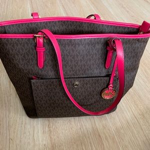 Authentic Michael Kors Womens shoulder bag